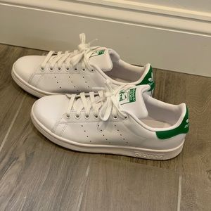 Adidas Sam Smith - size 8